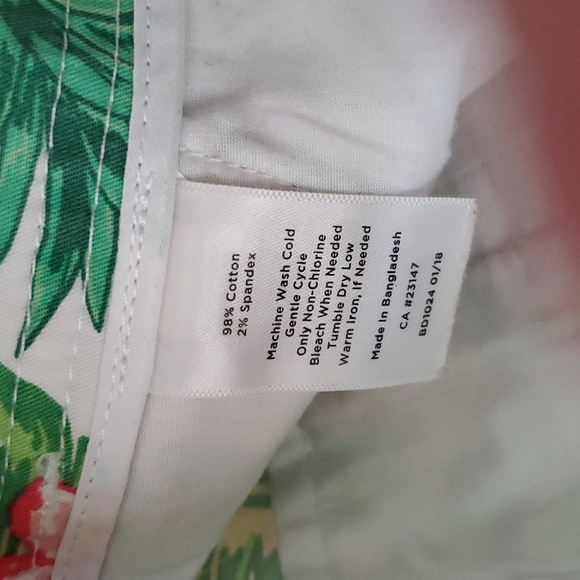 Talbots Tropical Palm Print Shorts Size 6 - Picture 5 of 7